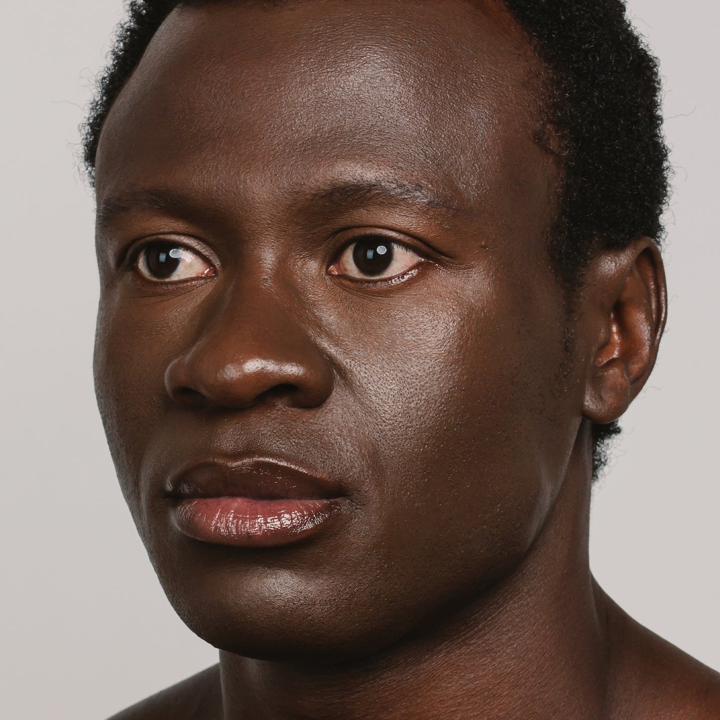 SKIN EQUAL FOUNDATION