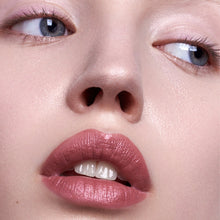Afbeelding in Gallery-weergave laden, VELVET WEAR Matte Cream Lipstick
