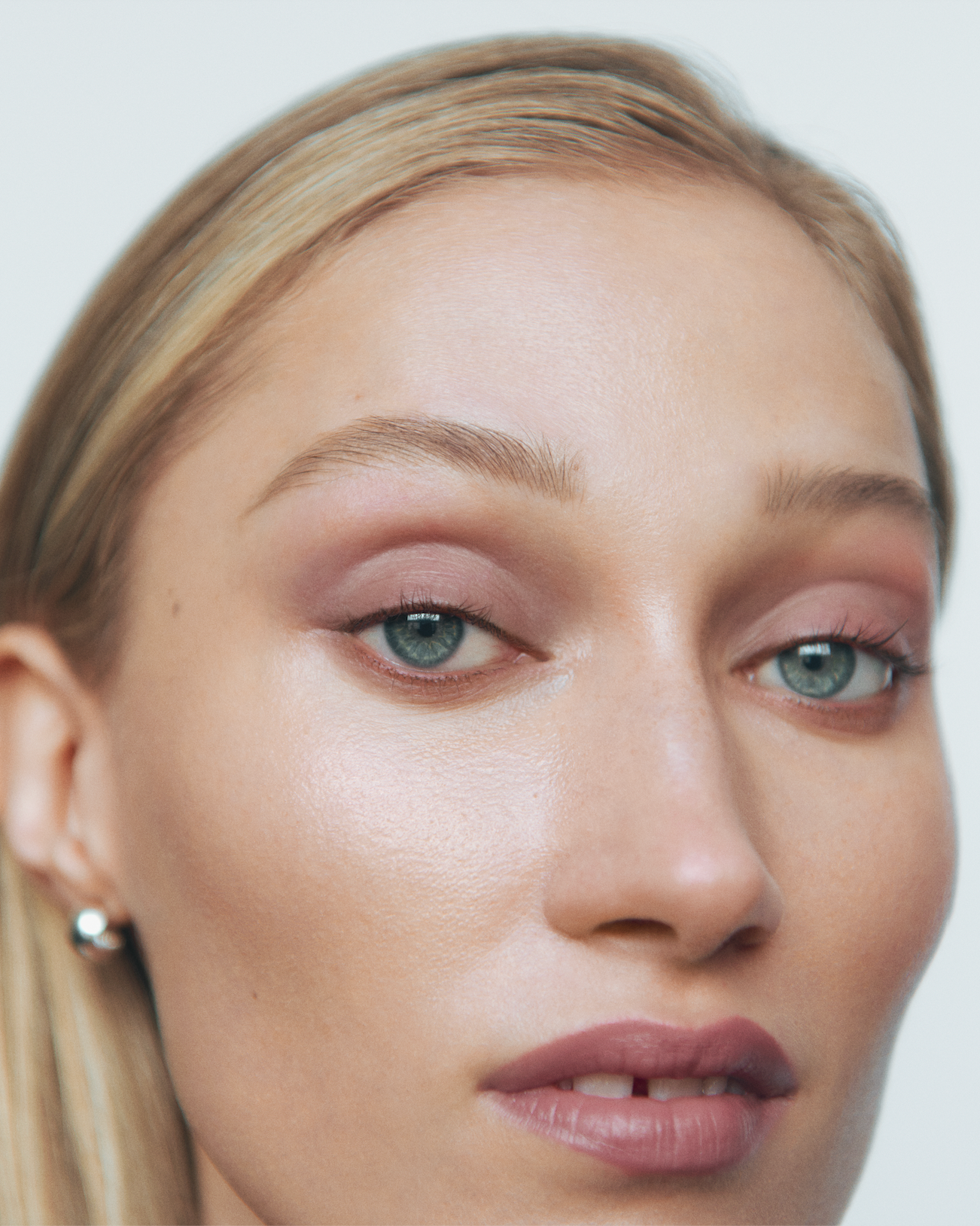 Eye and Lip Definer - Yokan