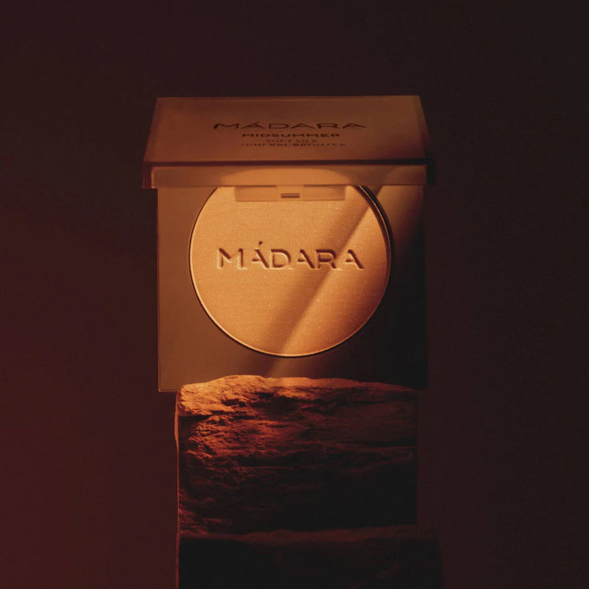 Soft Silk Mineral Bronzer - Midsummer