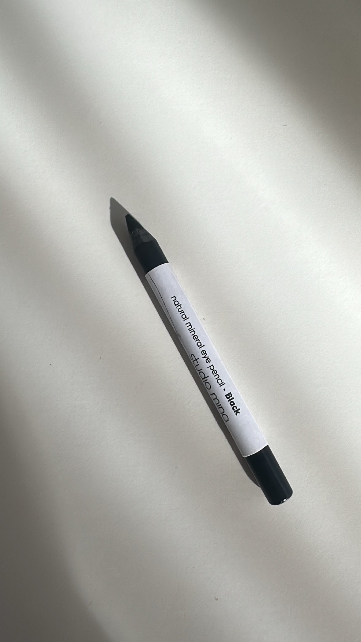 CRAYON YEUX MINÉRAL – NOIR 
