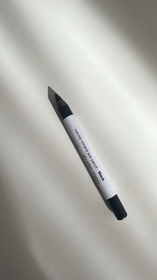 CRAYON YEUX MINÉRAL – NOIR 