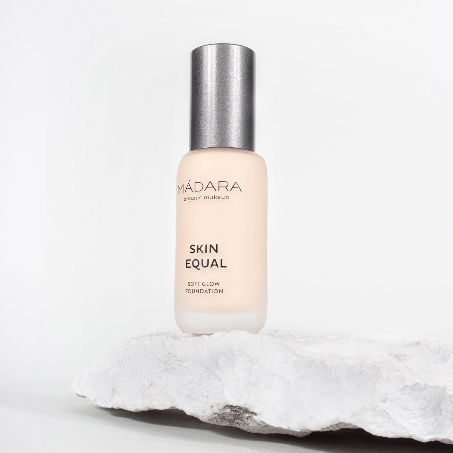 SKIN EQUAL  FOUNDATION