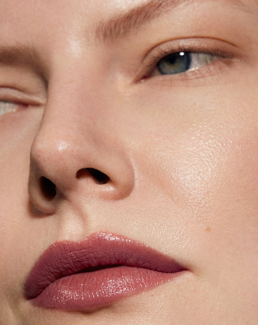 DAZZLE NIGHTS satin shine lipstick
