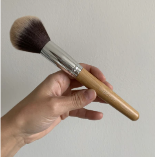 VEGAN BLENDER BRUSH